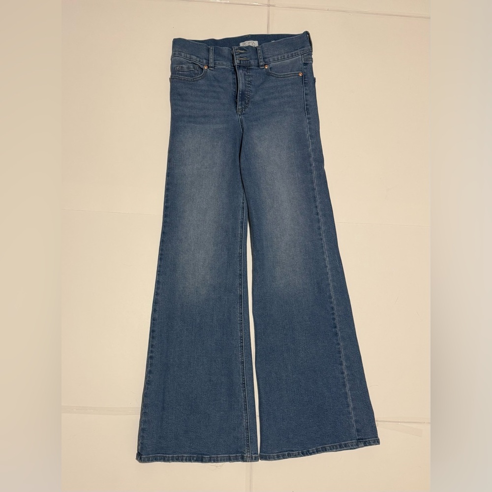 High-Rise Blue Wide-Leg / Bell-Bottom Jeans for Women